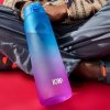 Butelka bidon na wodę ION8 1000 ml Motivator z pomiarką czasową Gradient niebiesko-różowa  (nowa nakrętka)